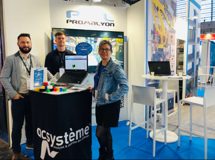 Stand Acsystèeme x Promalyon avec de gauche à droite Julien Jourdan, William Jamet et Stéphanie Lescarret